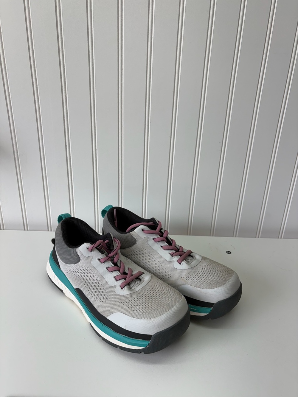 Bogs Gray Sneaker with Teal Insole Accents and Mauve Laces